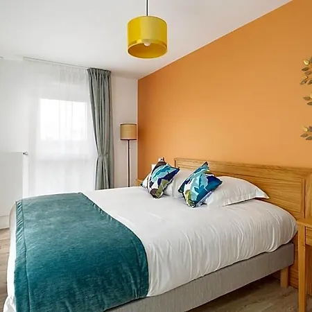 Apart-hotel Domitys La Cristal'in 4*
